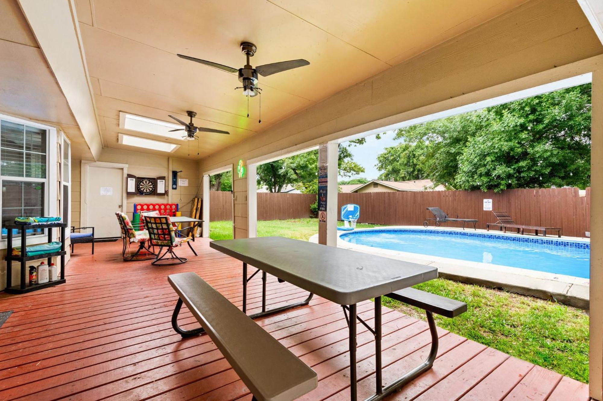 Spacious 4 Bedroom With Pool-Minutes To Seaworld And Lackland Afb San Antonio Exterior foto